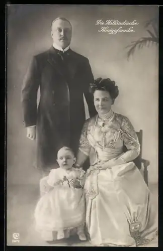 AK Die Holländische Königsfamilie, Königin Wilhelmina mit Mann und Tochter