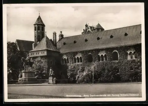 Foto-AK Deutscher Kunstverlag, Nr. 207: Braunschweig, Burg Dankwarderode mit Herzog Wilhelm-Denkmal