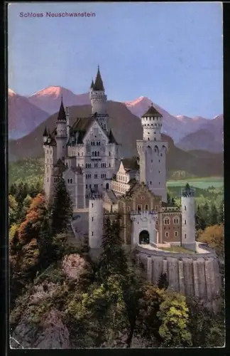 AK Schloss Neuschwanstein mit Gebirge im Hintergrund