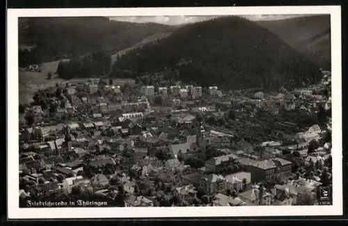AK Friedrichroda /Thüringen, Ortsansicht aus der Vogelschau