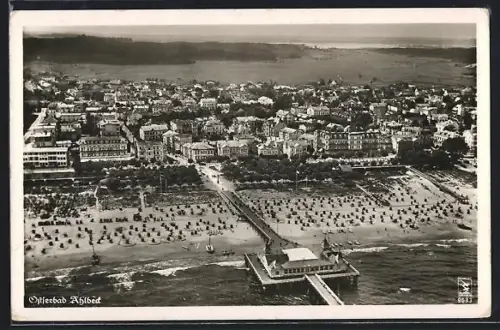 AK Ahlbeck / Ostsee, Blick auf den Strand und den Ort, Fliegeraufnahme