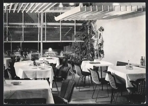 AK Stuttgart, Gastraum des China-Resaurants Stuttgart, Schulstrasse 1