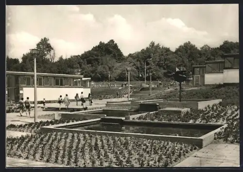 AK Brandenburg /Havel, Volksbad mit Besuchern