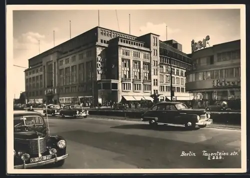 AK Berlin-Wilmersdorf, Strassenpartie Tauentzienstrasse mit KaDeWe