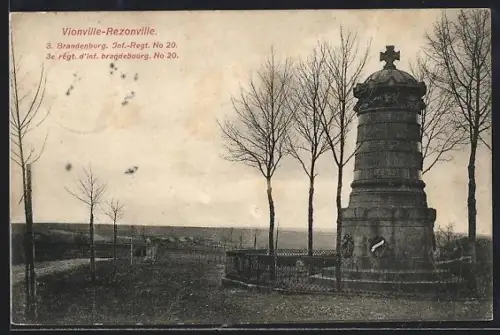 AK Vionville-Rezonville, 3e régiment d`inf. brandebourg No 20, monument entouré d`arbres