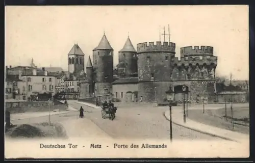 AK Metz, Porte des Allemands et vue sur les fortifications historiques