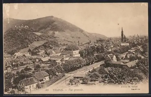 AK Thann, Vue générale du village et des collines environnantes