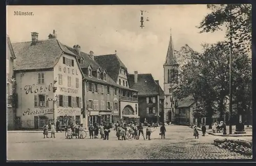 AK Münster, Hotel Restaurant mit Blick zur Kirche