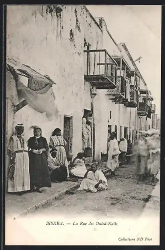 AK Biskra, La Rue des Ouled-Nails