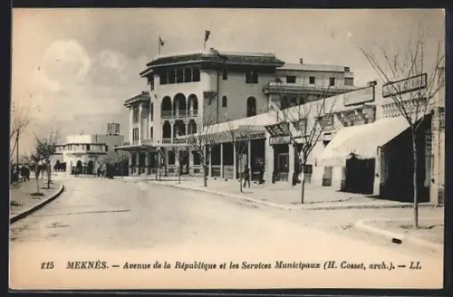 AK Merknès, Avenue de la Rpublique et les Services Municipaux