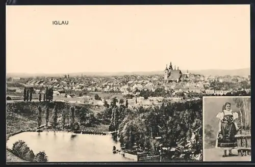 AK Iglau, Totalansicht mit Kirche, Frau in Tracht