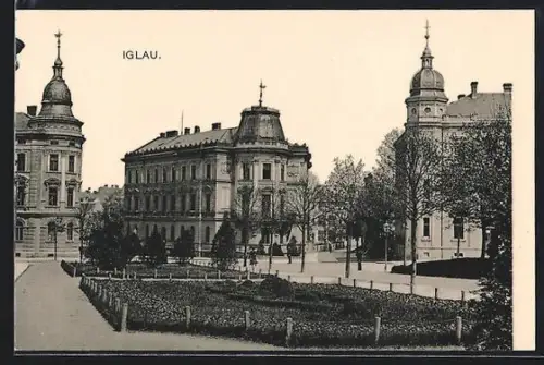 AK Iglau, Strassenpartie mit Anlagen
