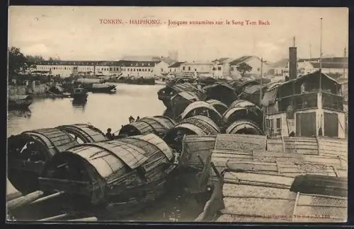 AK Haiphong, Jonques annamites sur le Song Tam Bach