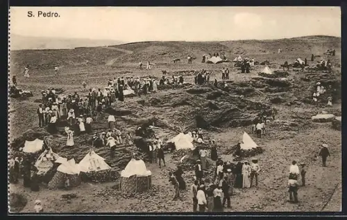 AK S. Pedro, Ortspartie mit Einheimischen