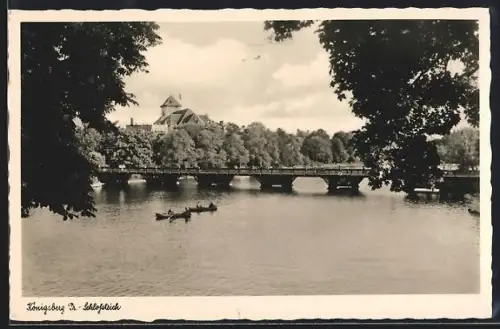 AK Königsberg /Pr., Schlossteich mit Brücke