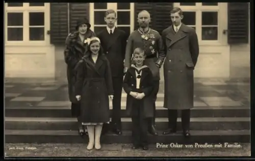 AK Prinz Oskar von Preussen mit Familie