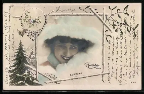 Foto-AK Atelier Reutlinger, Paris: Sorrano, Portrait im weissen Pelz, Schneebedeckte Tannen