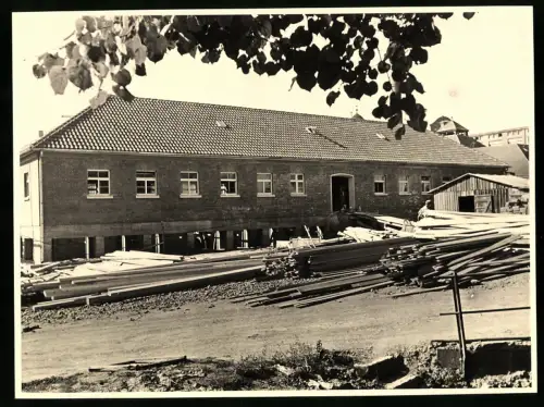 45 Fotografien Erich Bauer, Karlsruhe, Ansicht Backnang, Spinnerei J. F. Adolff AG, Ausbau des Werkes, Werkansicht