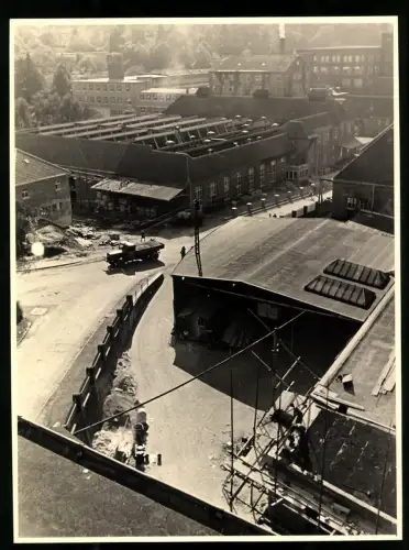 45 Fotografien Erich Bauer, Karlsruhe, Ansicht Backnang, Spinnerei J. F. Adolff AG, Ausbau des Werkes, Werkansicht