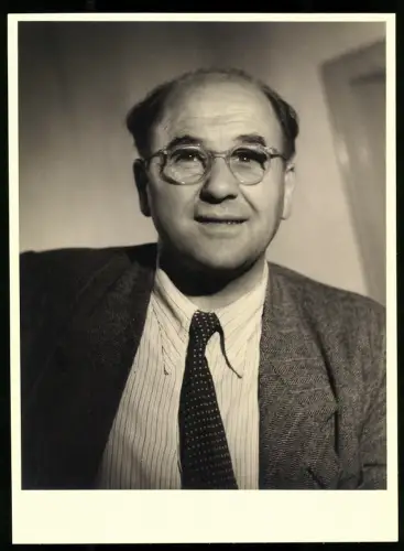 45 Fotografien Erich Bauer, Karlsruhe, Ansicht Backnang, Spinnerei J. F. Adolff AG, Ausbau des Werkes, Werkansicht