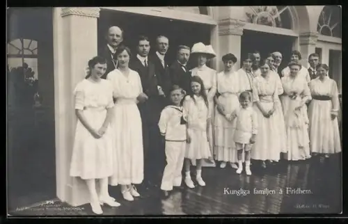 AK Kungliga familjen a Fridhem
