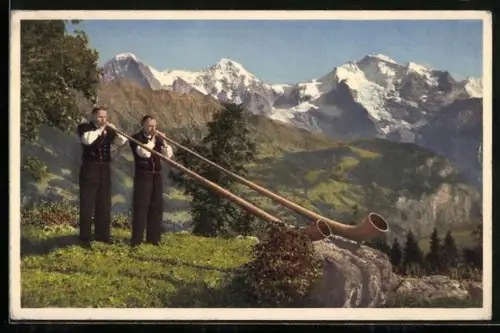 Foto-AK Emanuel Gyger: Alphornbläser mit Eiger, Mönch und Jungfrau