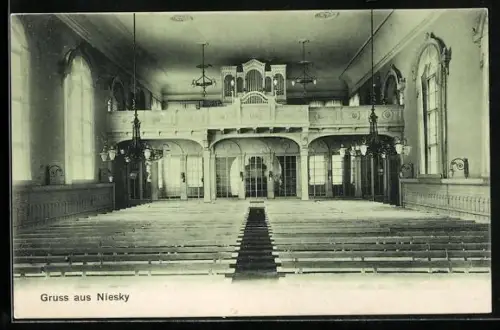 AK Niesky, Innenraum der Kirche mit Orgel
