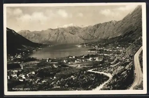 AK Kotorski zaliv, Panorama