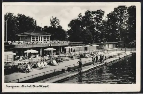 AK Sagan, Blick ins Schwimmbad