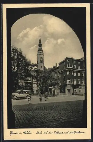 AK Jauer i. Schles., Blick auf das Rathaus und die Sparkasse