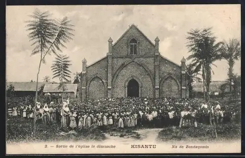 AK Kisantu, Sortie de l`église le dimanche