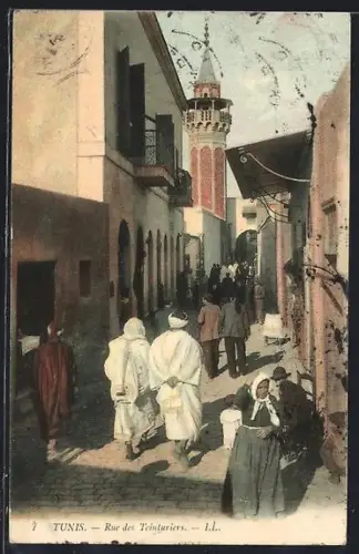 AK Tunis, Rue des Teinturiers, Strassenpartie, Menschen auf der Strasse