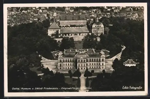 AK Gotha, Museum und Schloss Friedenstein, Original-Fliegeraufnahme