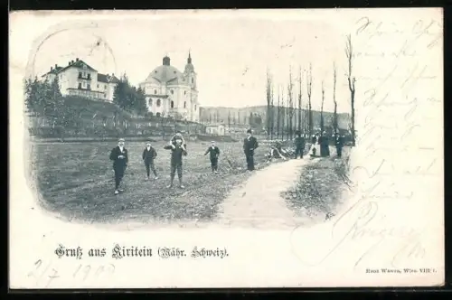 AK Kiritein /Mähr. Schweiz, Villa und Kirche mit Feldweg und Ausflüglergruppe