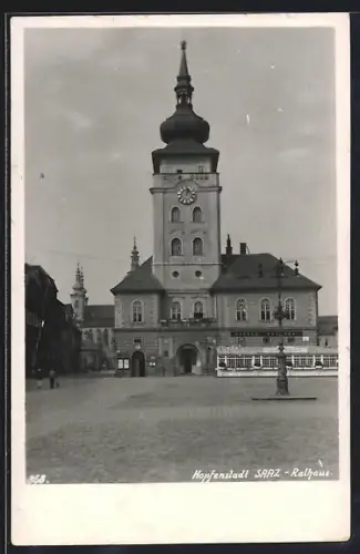 AK Saaz, Rathaus mit Strassenpartie