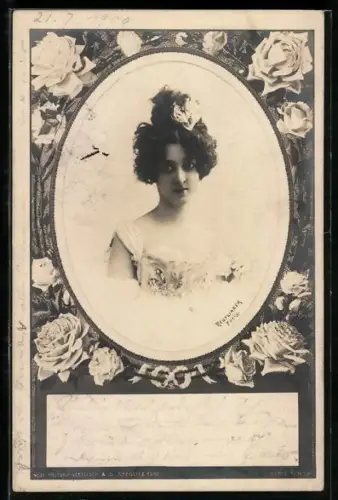 Foto-AK Atelier Reutlinger, Paris Serie 7, No. 2: Junge Frau im Kleid mit Haarschmuck, Rosenblüten
