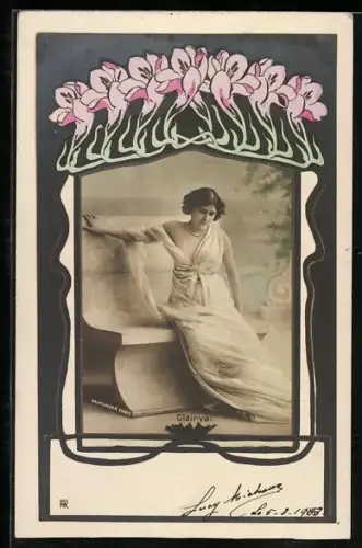 Foto-AK Atelier Reutlinger, Paris: Frau im Kleid auf einer steinernen Bank