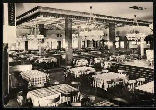 AK Frankfurt am Main, Restaurant Edelweiss, Kaiserstrasse 62-64, Innenansicht Restaurant