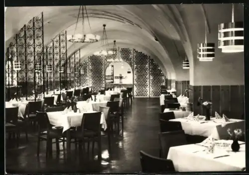 AK Naumburg / Saale, HO-Gaststätte Ratskeller, Wilhelm-Pieck-Platz, historische Speise-Grossgaststätte