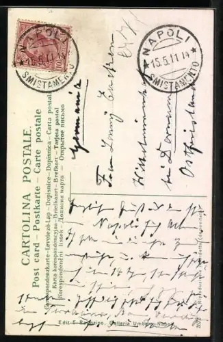 AK Neapel, Costumi Napoletani, Junger Mann mit Knoblauch