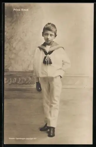 AK Königshaus von Dänemark, Prinz Knud im Matrosenanzug