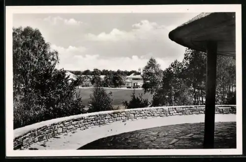 AK Elstal, Blick vom Olympischen Dorf auf das Empfangsgebäude