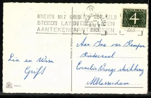 AK Maus ist auf der Treppe ein Krug ausgekippt