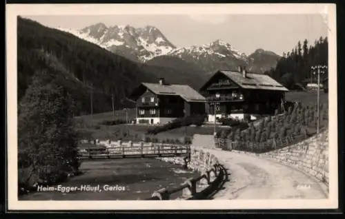 AK Gerlos, Strasse im Ort mit Heim-Egger-Häusl