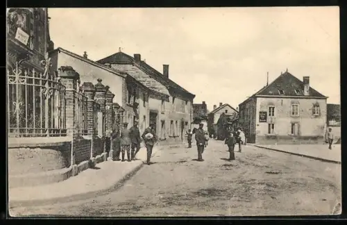 AK Warmereville, Strassenpartie mit Soldaten