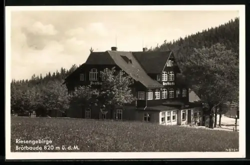 AK Brotbaude im Riesengebirge, Blick zur Baude