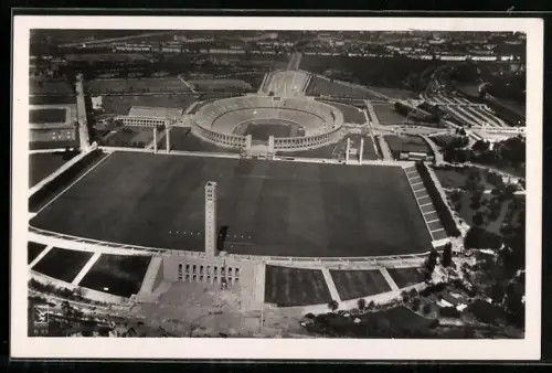 AK Berlin, Gesamtansicht des Reichssportfeldes, Olympiastadion