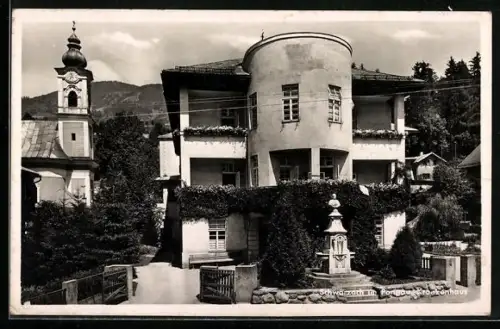 AK Schwarzach /Pongau, Krankenhaus Aussenansicht mit berankter Fassade