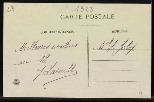 AK Dun-le-Palleteau /Creuse, Route de La Souterraine avec passants et architecture historique