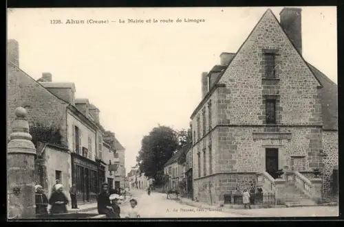 AK Ahun /Creuse, La Mairie et la route de Limoges